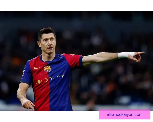 巴萨整体实力不断提升，备受关注的球队表现逐渐稳健